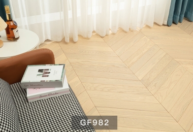 橡木纯三层鱼骨拼地板 GF982